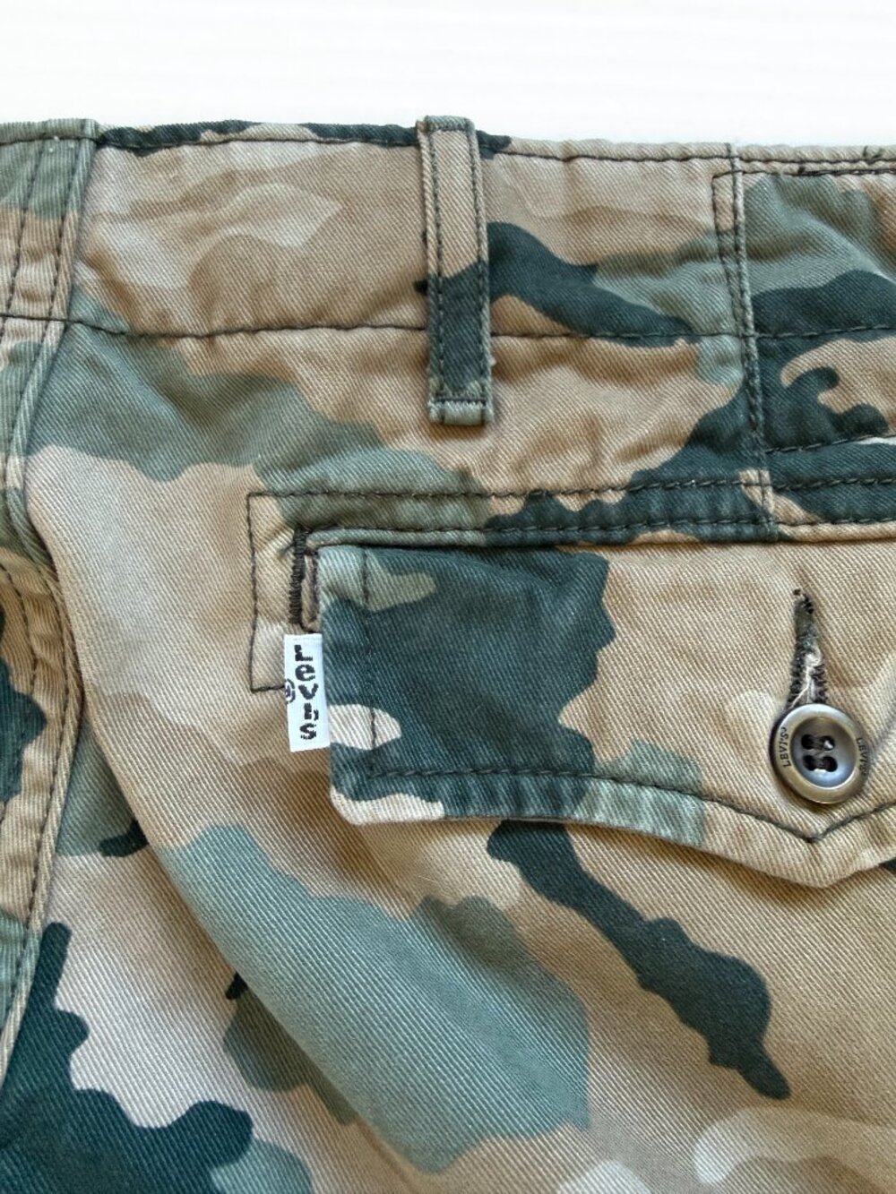 Levi's Camouflage Ace Cargo Pants - Picture 6 of 11